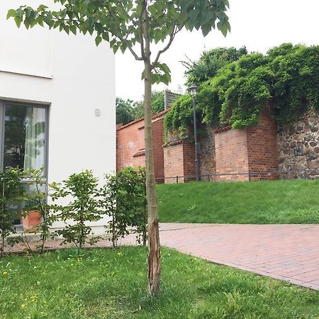 Ferienwohnung An Der Historischen Stadtmauer Росток Екстериор снимка
