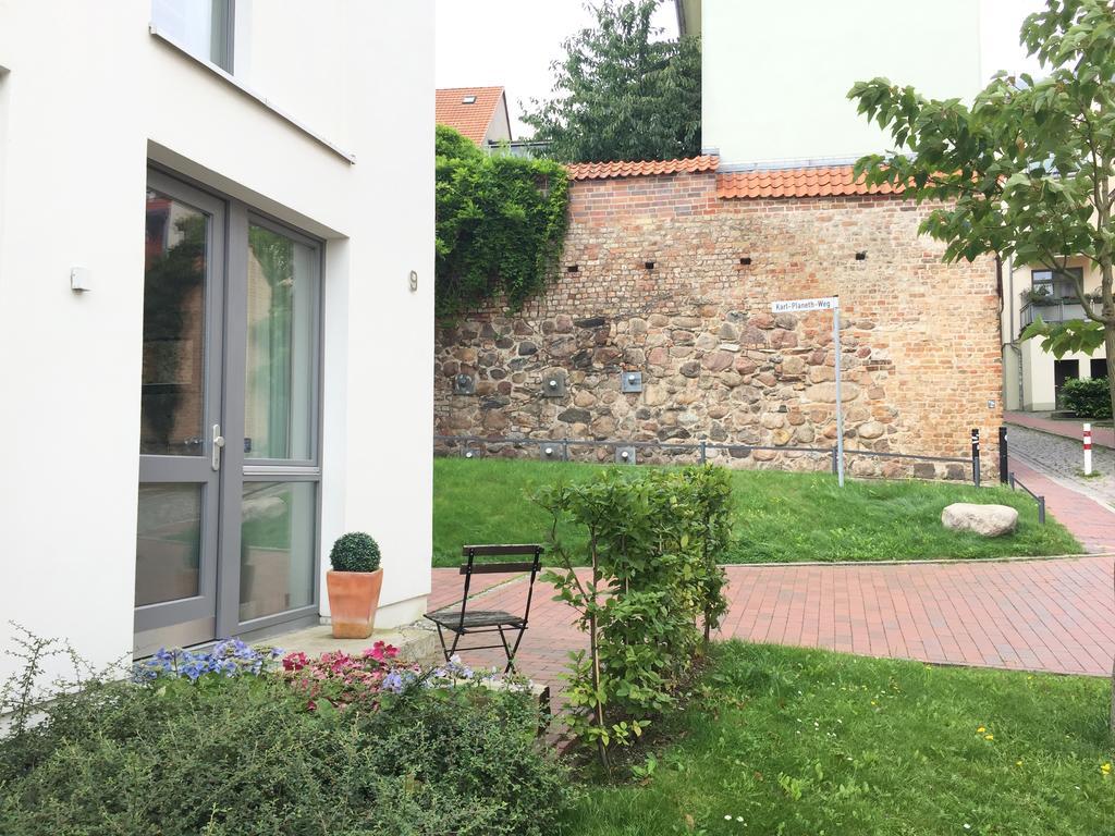 Ferienwohnung An Der Historischen Stadtmauer Росток Стая снимка